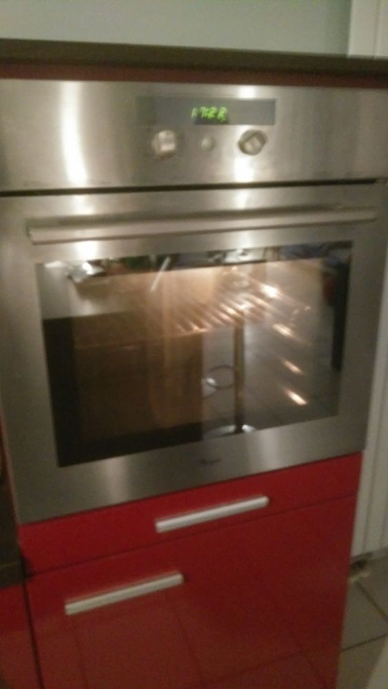 FOUR WHIRLPOOL 100 Dommartin-l�s-Toul (54)