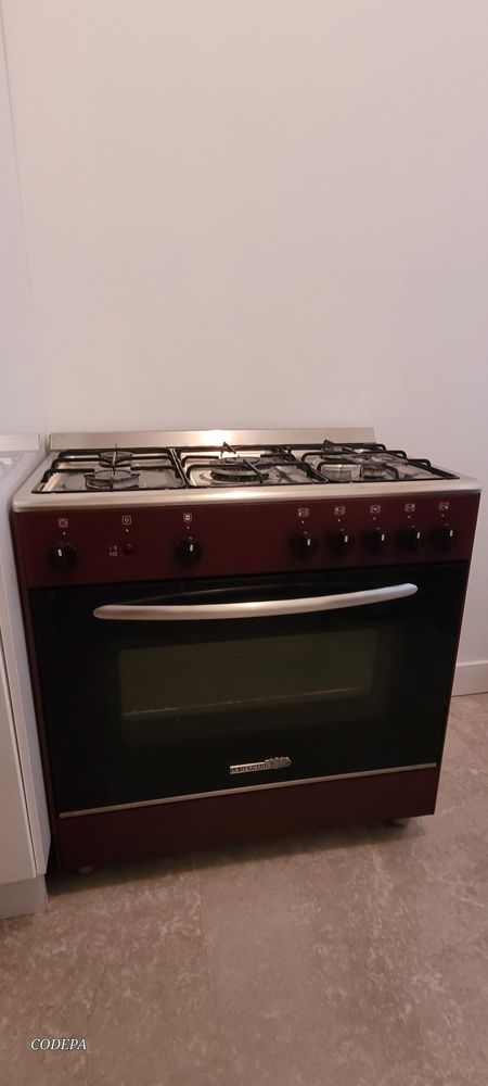 FOUR A GAZ 0 Chanteloup-les-Vignes (78)