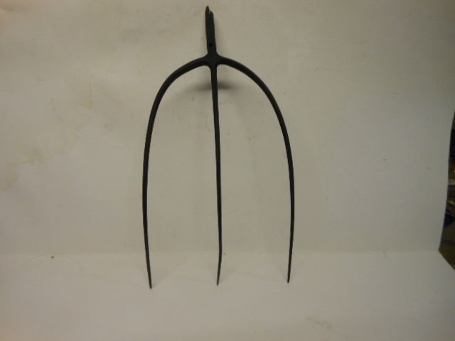 fourche a 3 dents 5 Gr�zieu-la-Varenne (69)