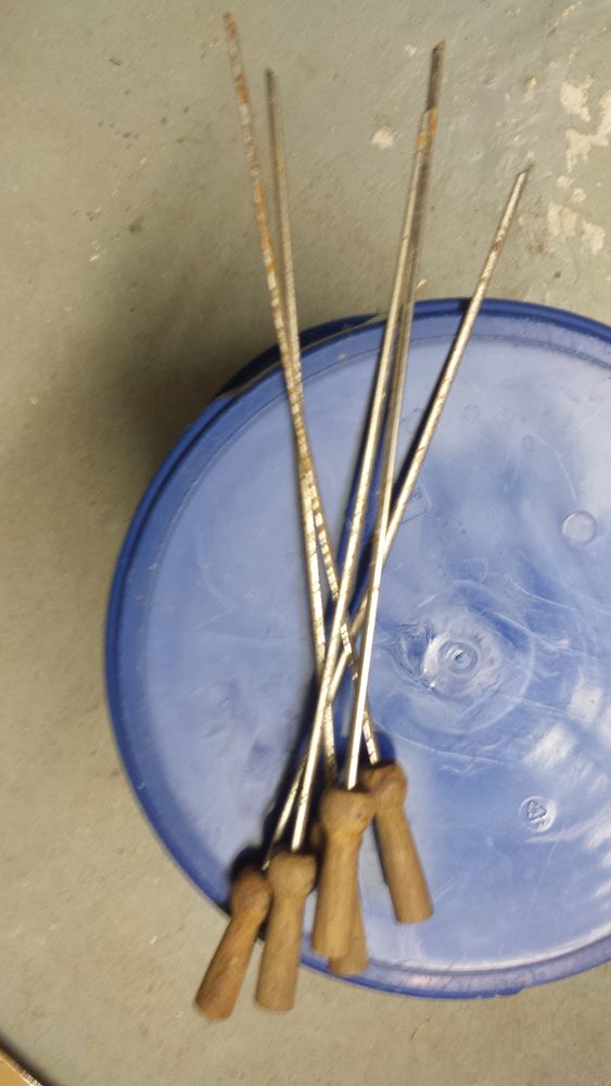 9 fourchettes � barbecue neuves 0 M�rignies (59)