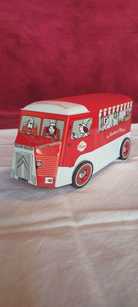 Fourgonnette Citro�n type H ( les recettes de Marcel ) 15 Avermes (03)