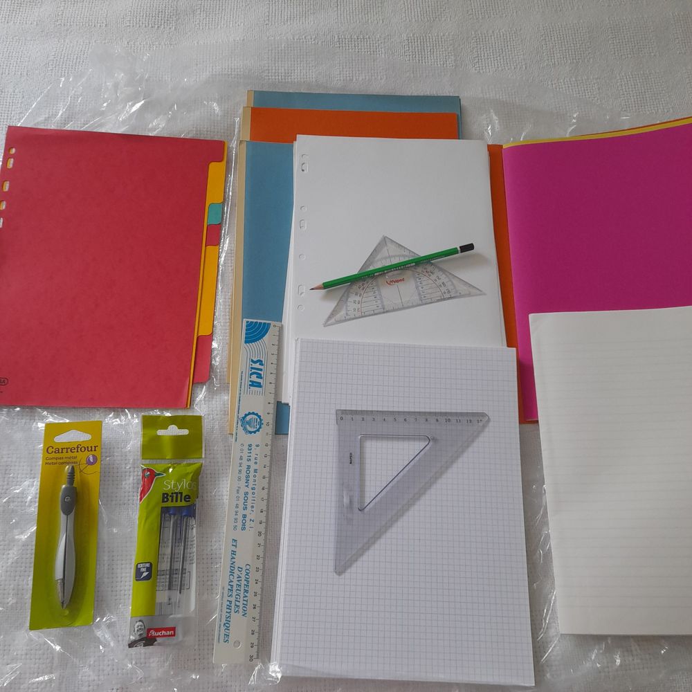 lot de fournitures scolaires 15 Houchin (62)