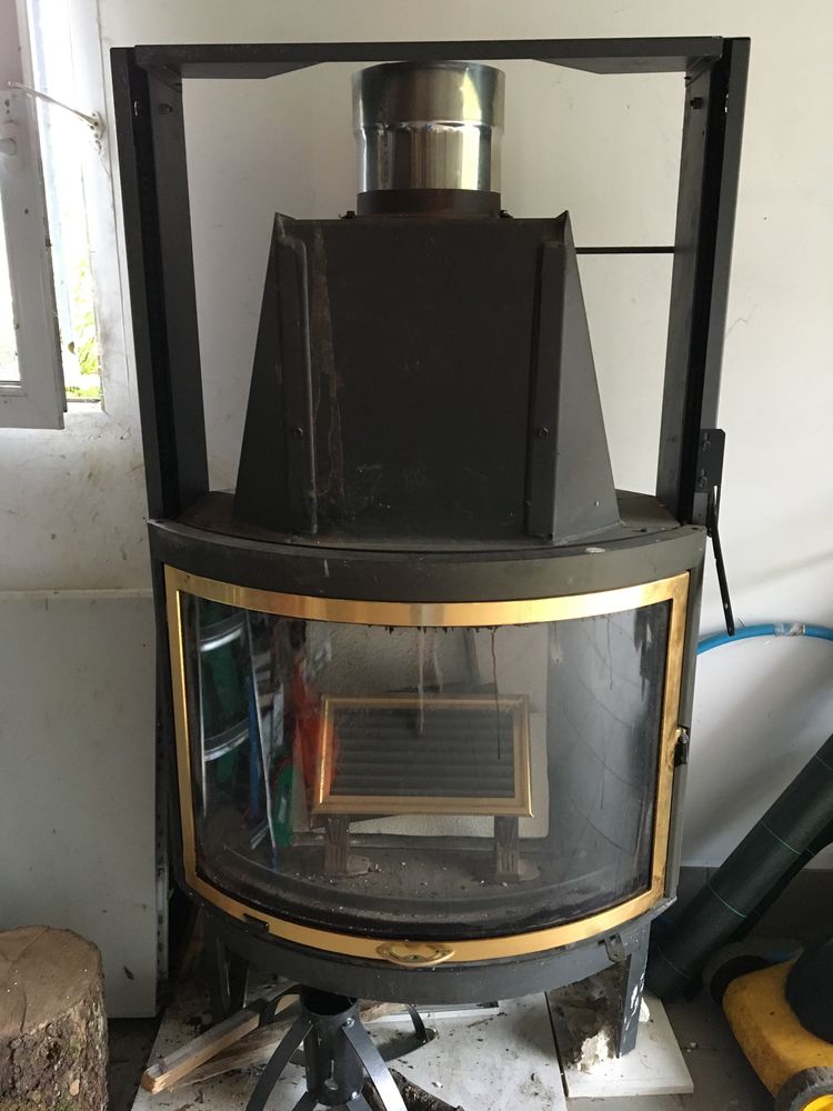 foyer de chemin�e contemporaine Richard Le Droff 600 Yutz (57)