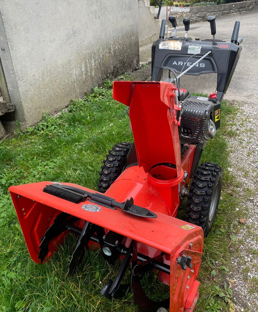 FRAISE A NEIGE 2800 Miribel-les-�chelles (38)