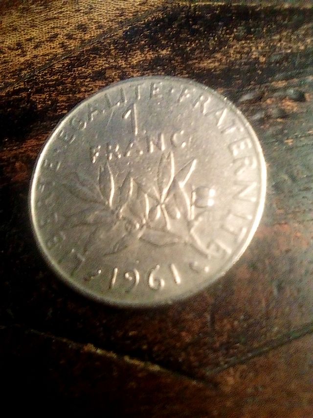 1 Franc Semeuse de 1961 Pi�ce Rare 250 Champlay (89)