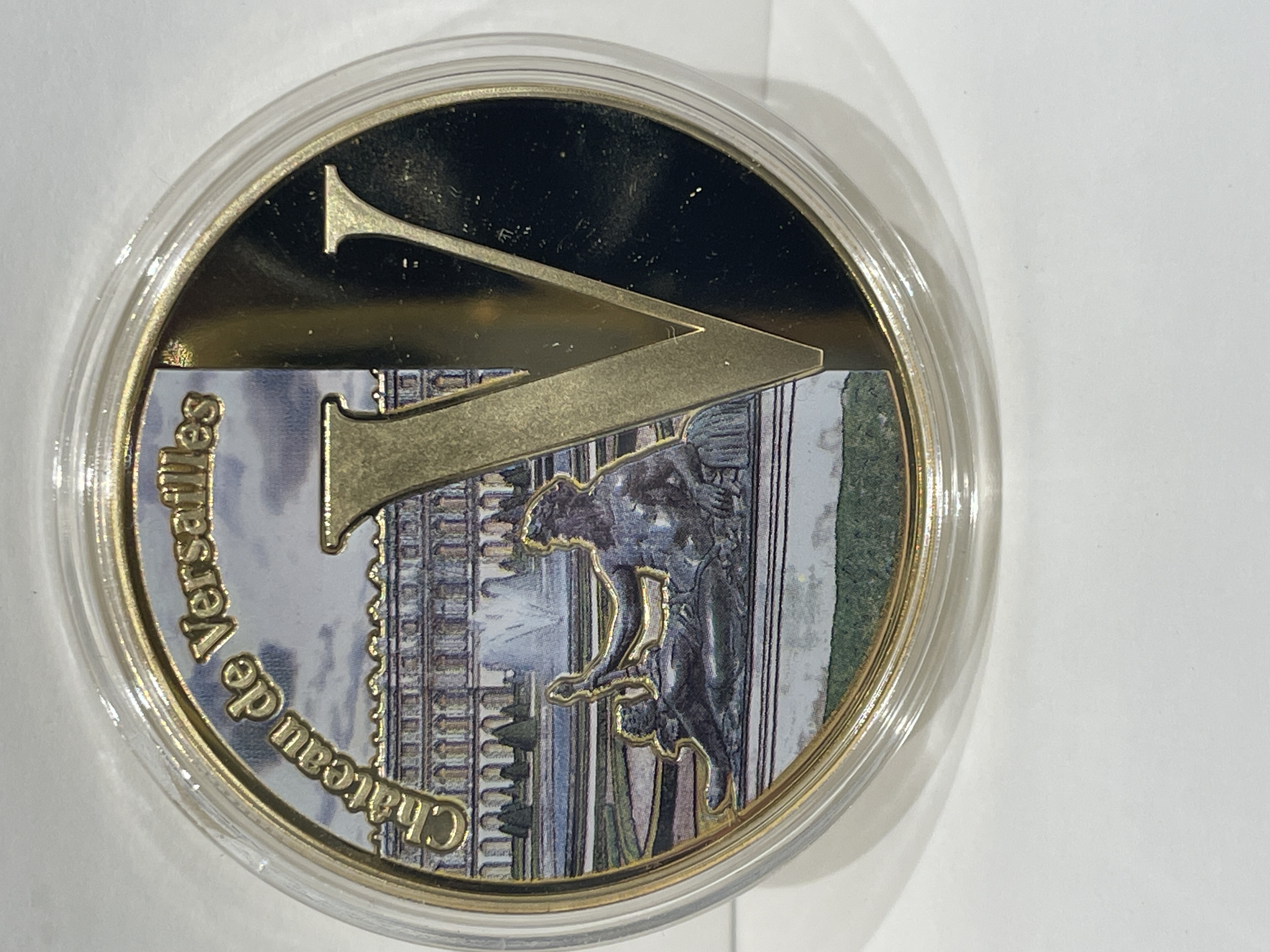 La France de A � Z La frappe   V - Versailles   Dor�e � l'or 8 Dourdan (91)