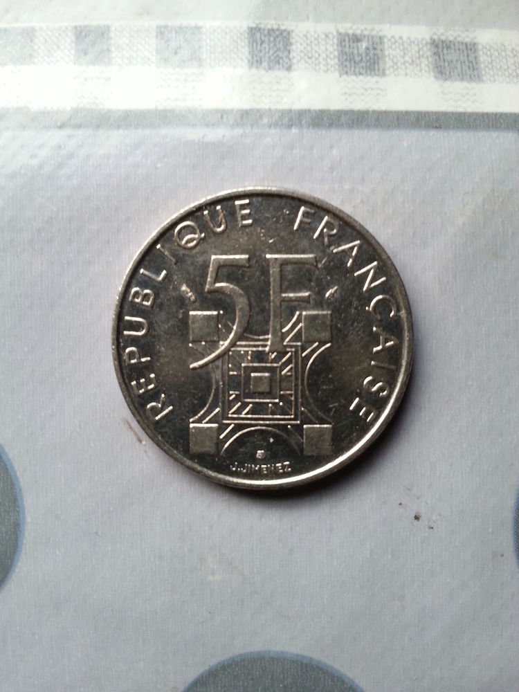 5 francs comm�morative 4 Montceaux-l�s-Provins (77)