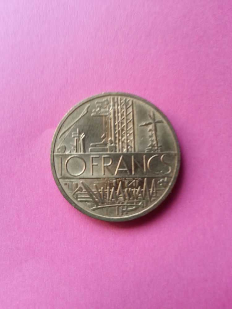 10 francs mathieu 3 Montceaux-l�s-Provins (77)