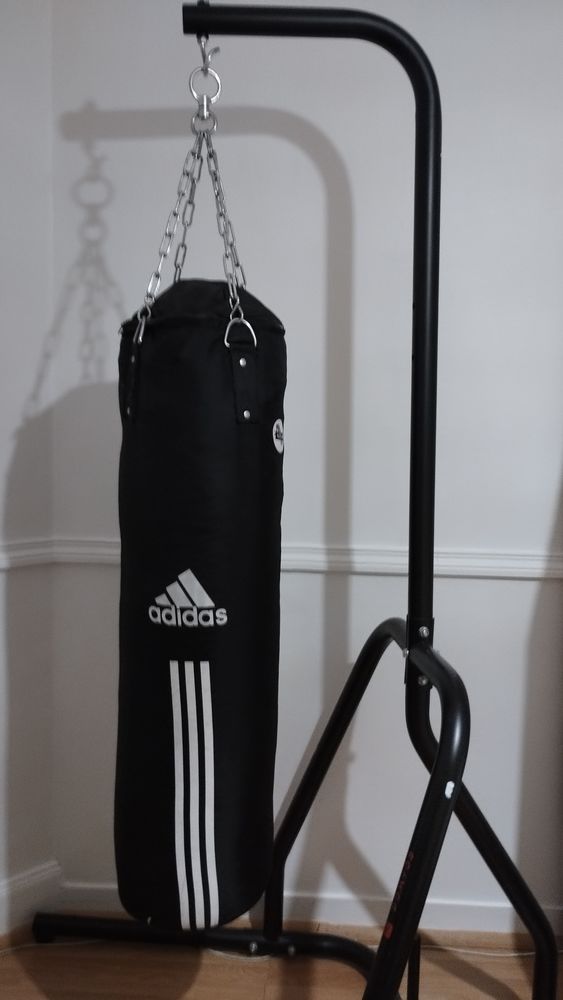Sac de frappe adidas et son support metal 200 Compi�gne (60)