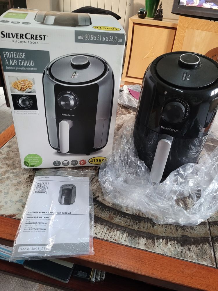 Air frayer (Friteuse � air chaud) Silvercrest, NEUVE 30 Voisins-le-Bretonneux (78)