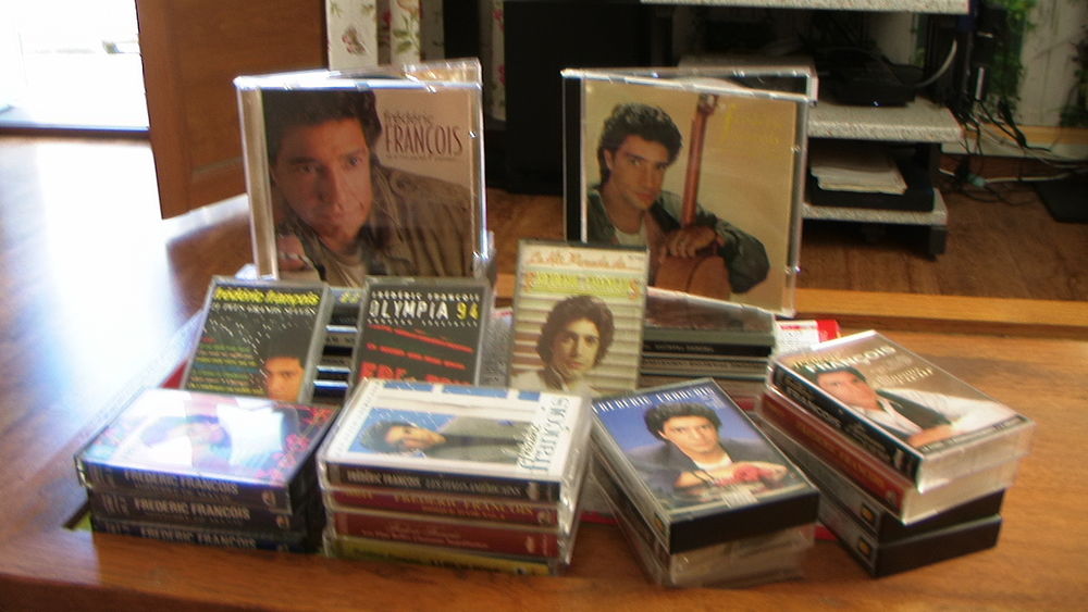 CD Frédéric François plus cassettes 30 Chambéry (73)