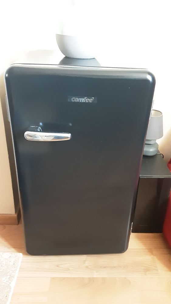 Frigidaire 93 litres top ( 85 cm ) neuf. 100 Marseille 1 (13)