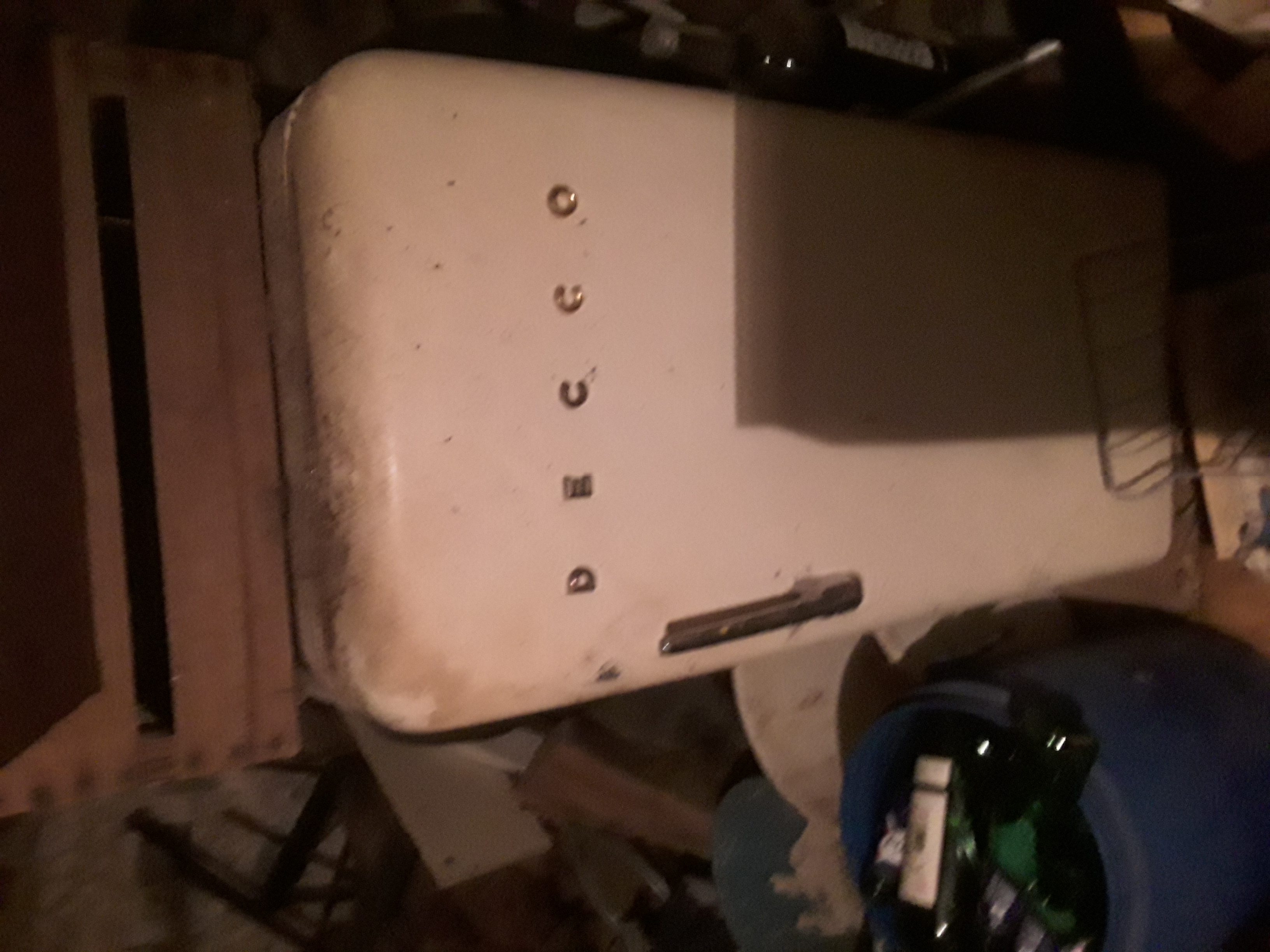 Frigo ancien 0 Bourg-Argental (42)