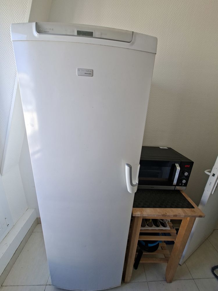 Frigo Arthur Martin 175 cm - Bon �tat - 100 � 100 Paris 9 (75)
