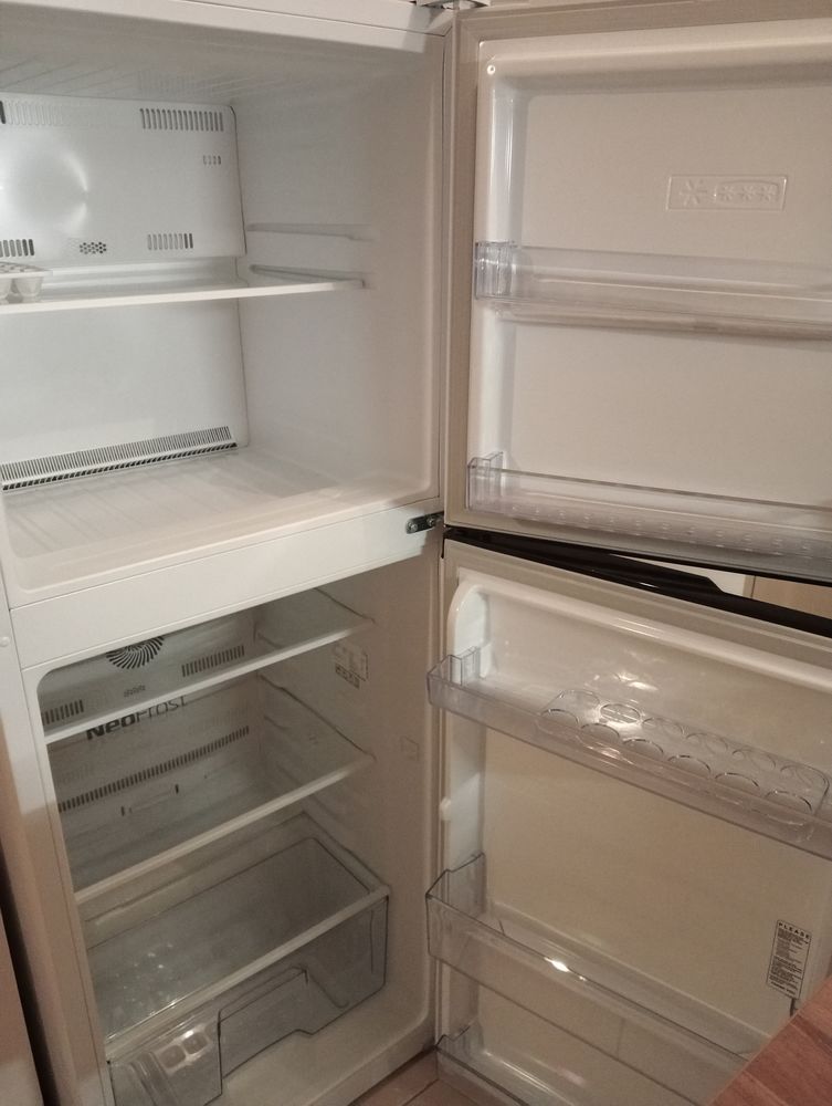 Frigo Beko r�frig�rateur cong�lateur garanti 22 mois 350� 350 Cr�teil (94)