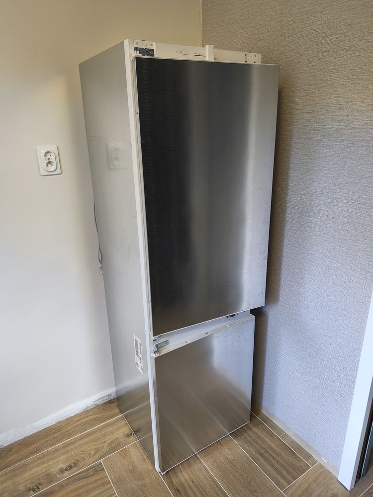 Frigo Bosch encastrable 300 La Mulati�re (69)