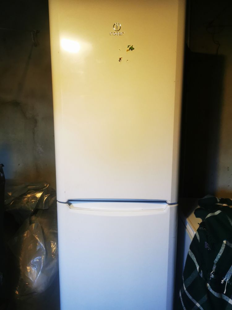 Frigo combin� cong�lateur 250 Castres (81)