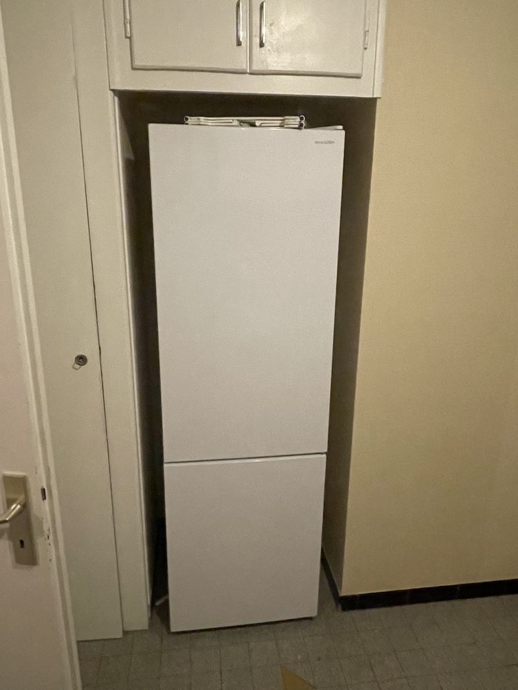 Frigo combin� Sharp 400 Douvaine (74)