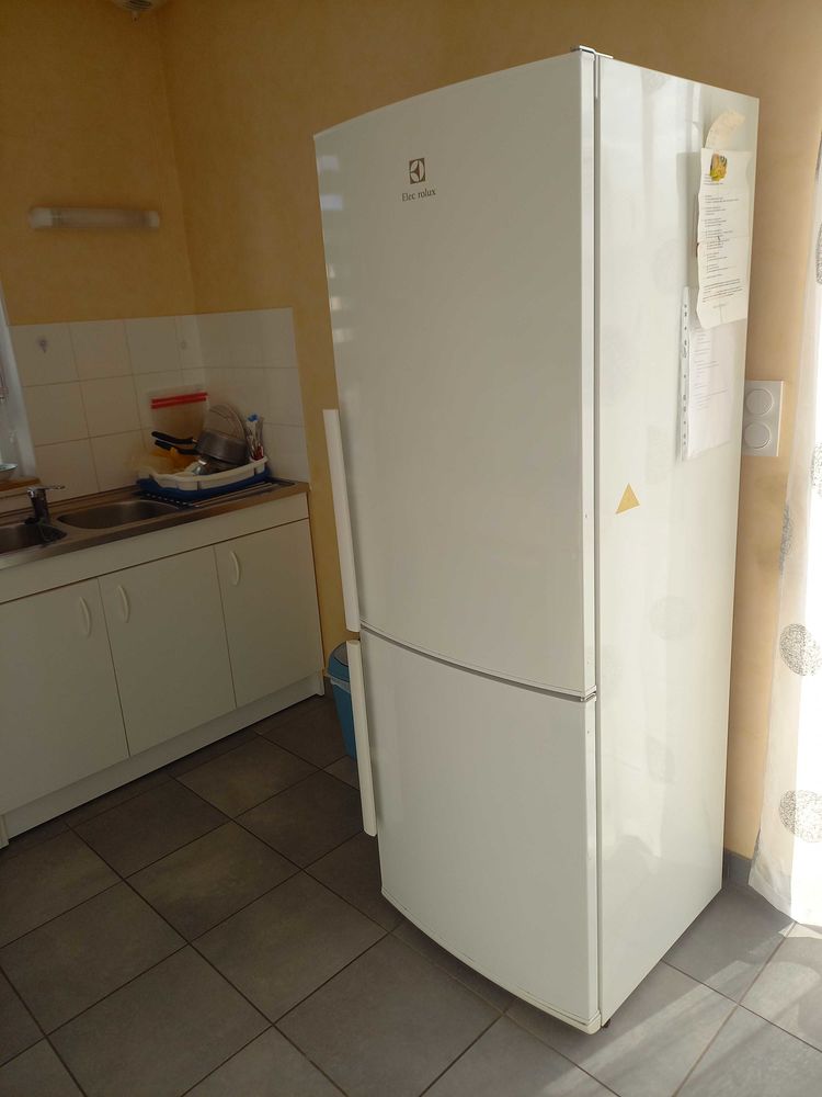 frigo cong�lateur avec 3 tiroirs 160 Sault-l�s-Rethel (08)