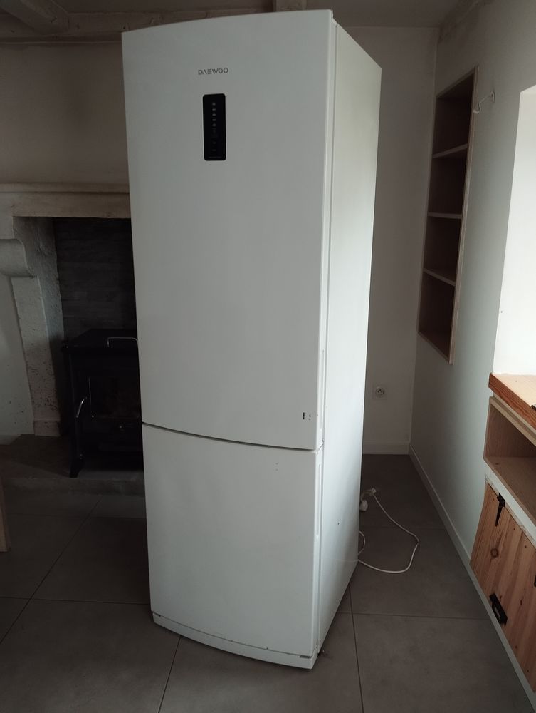 Frigo et cong�lateur Daewoo
Frigo
100 Oradour-Saint-Genest (87)