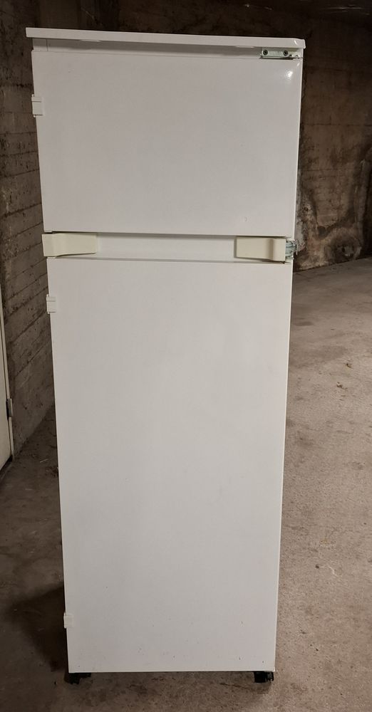  Frigo Cong�lateur Encastrable Whirlpool 250 Luc-la-Primaube (12)