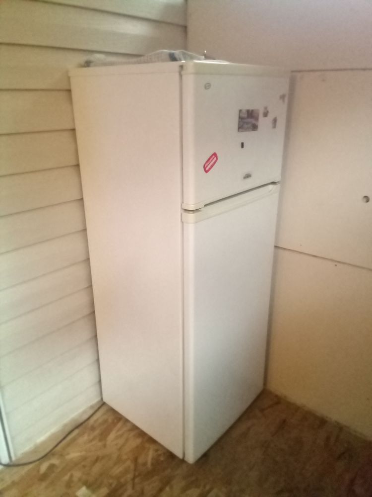 Frigo cong�lateur 110 Roquebrune-sur-Argens (83)