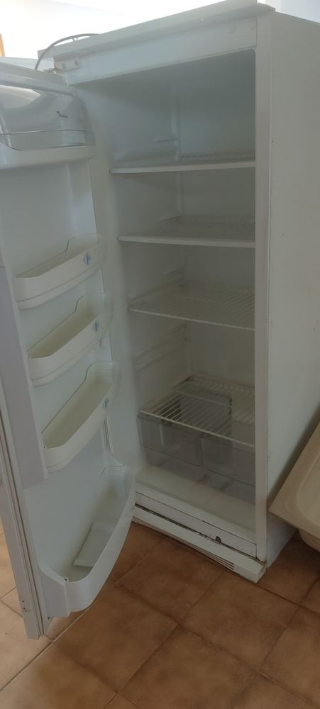 Frigo encastr� 40 Saint-Tugdual (56)