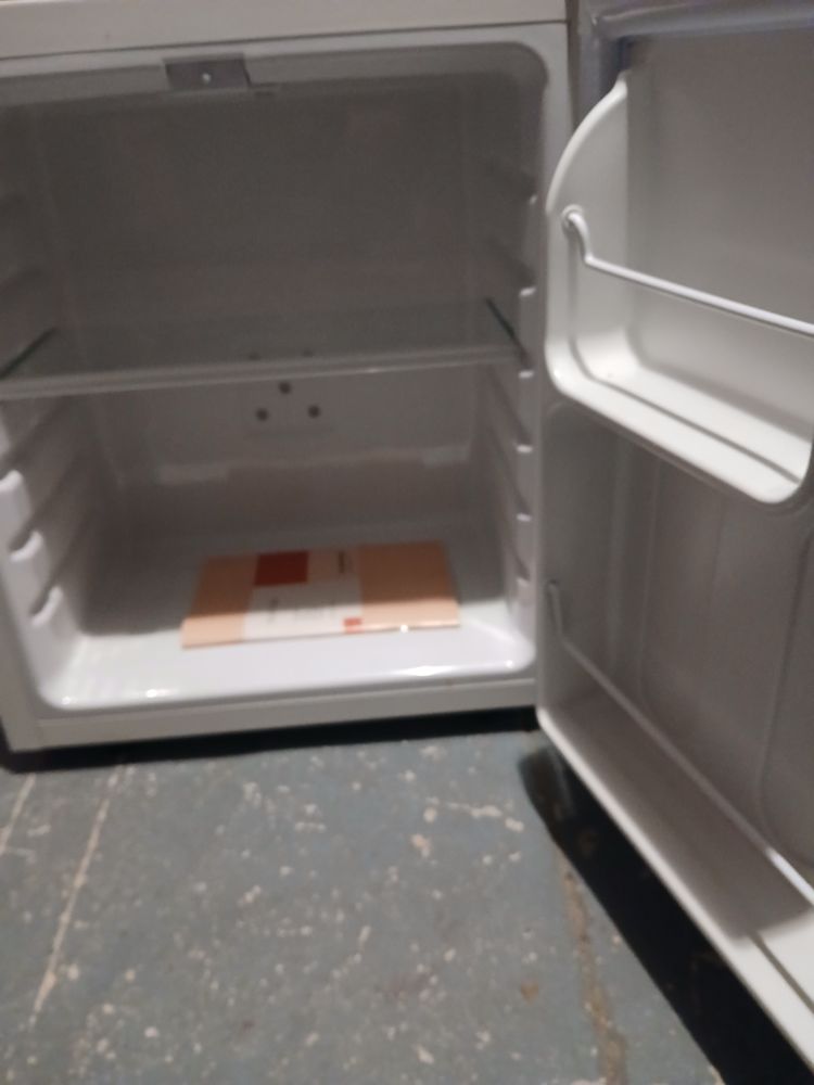 Frigo 30 litres 80 Lomme (59)