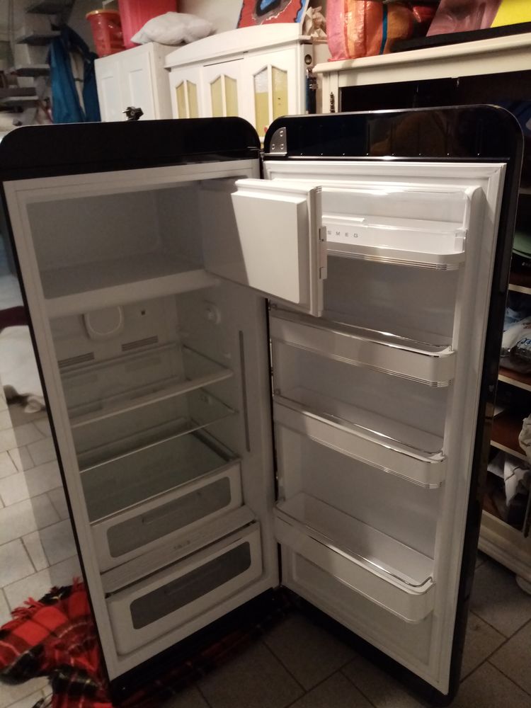 frigo SMEG NOIR 0 Falck (57)