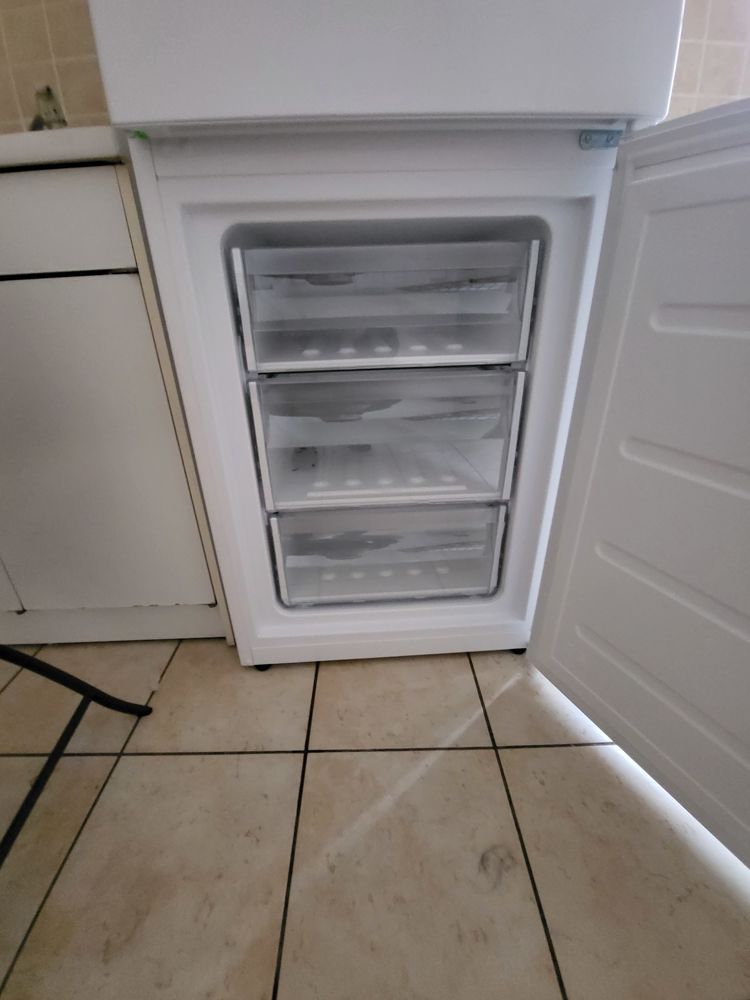Frigo 250 G�nelard (71)