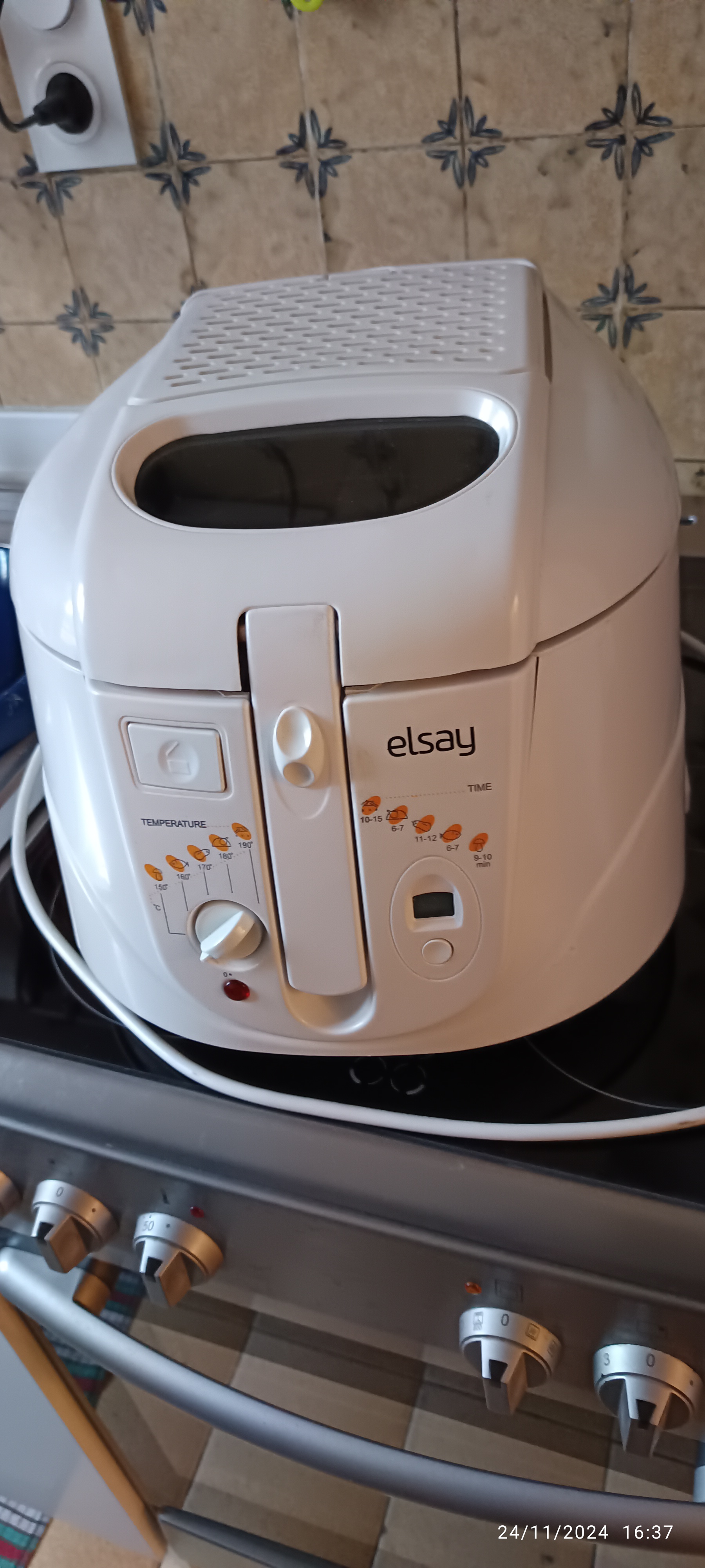 Friteuse � huile 20 Saint-Vallier-de-Thiey (06)