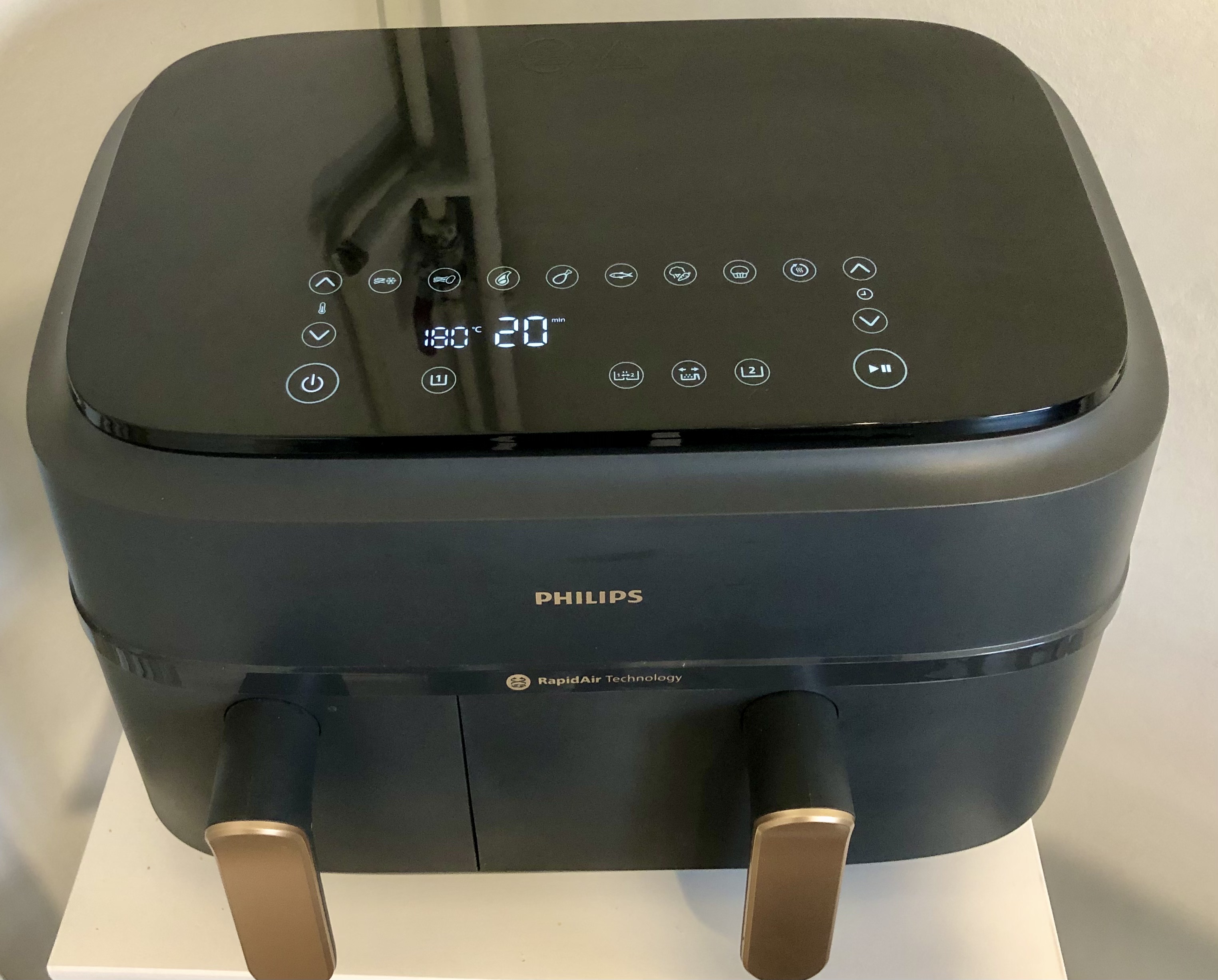 Friteuse Philips 42 x 28 x 33 Garantie mai 2024 98 Lisieux (14)