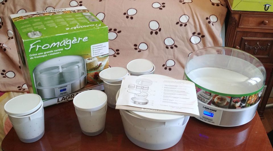 Fromag�re Lagrange, 4 fromages individuels et grand fromage 30 Ussel (19)