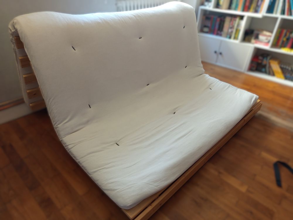 Futon 140x200 cm avec matelas ? Bon �tat 120 Saint-Galmier (42)