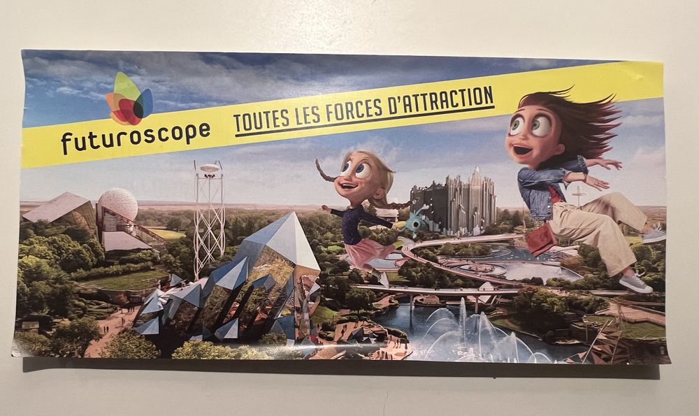 Futuroscope 450 Paris 18 (75)