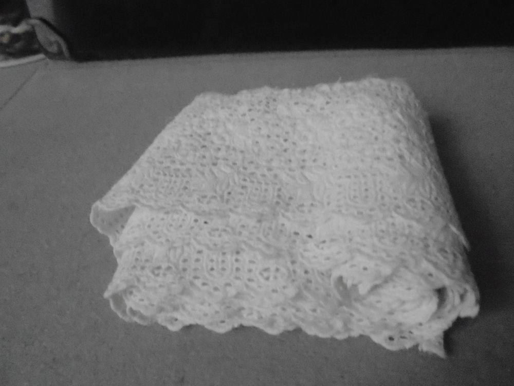 galon de broderie anglaise 0 Romorantin-Lanthenay (41)