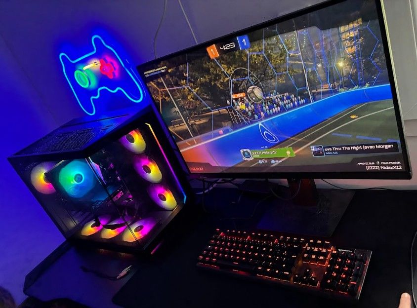 PC Gamer Red Queen (Haut de Gamme INFOMAX Paris) 1150 Loign�-sur-Mayenne (53)