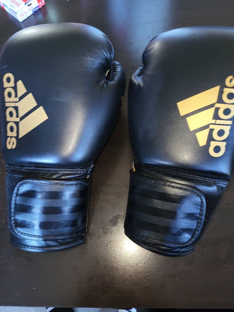Gants  boxe  adidas 30 Le Havre (76)