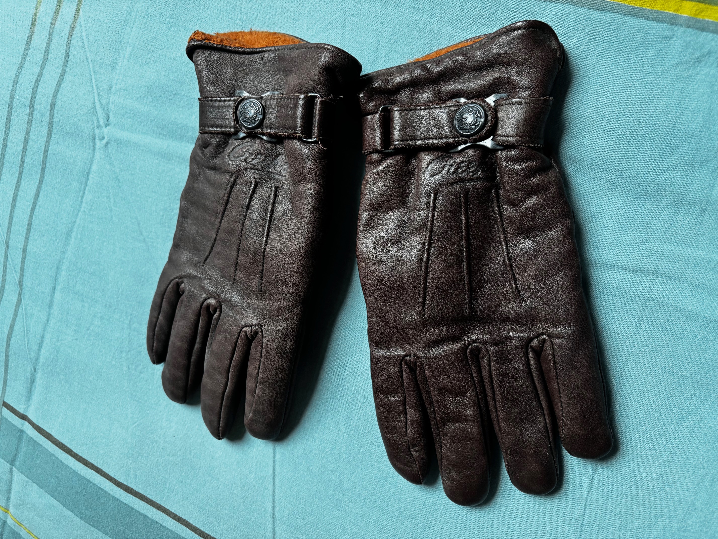 Gants en cuir Marque CREEKS 23 Morsang-sur-Orge (91)