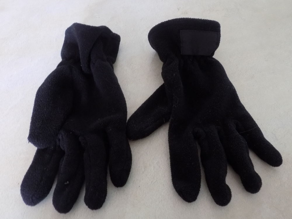Gants femme 1 La Motte-d'Aveillans (38)