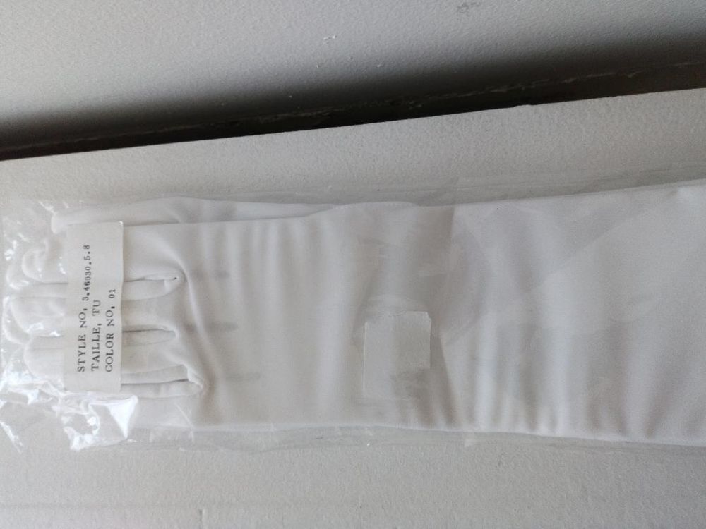 GANTS MARIEE 5 Bobigny (93)