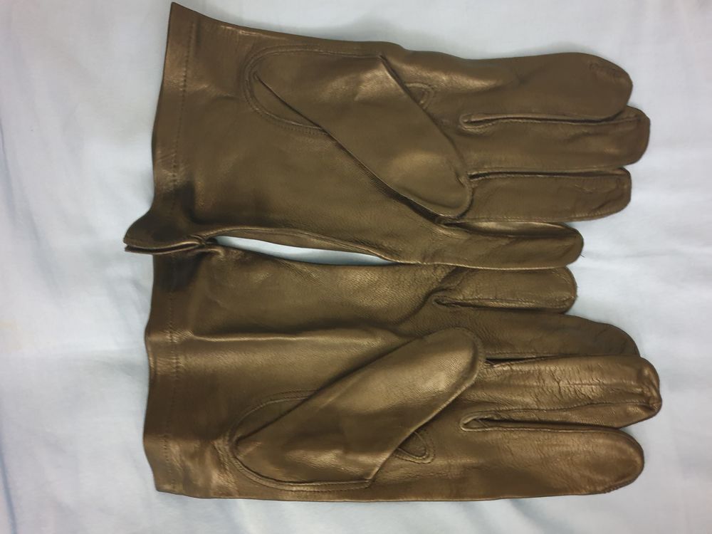 Gants neufs cuir noir taille 9 ou 9.5 15 N�ux-les-Mines (62)