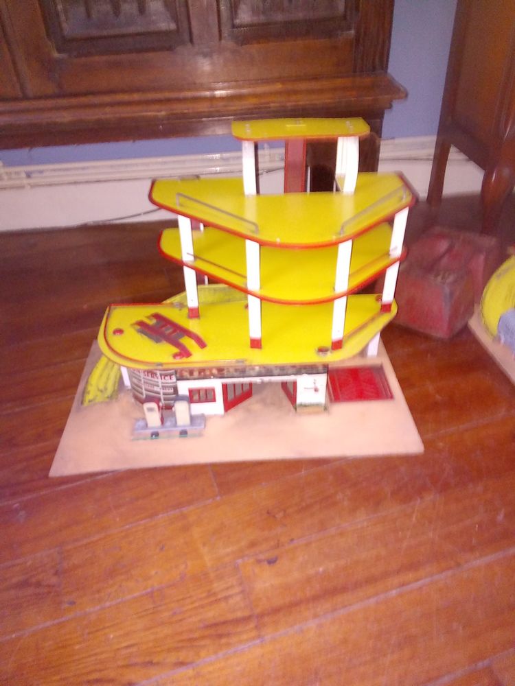 Garage des ann�es 60 90 Les Andelys (27)