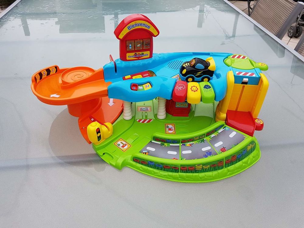 Garage tut tut bolide 25 Pont-sur-Yonne (89)