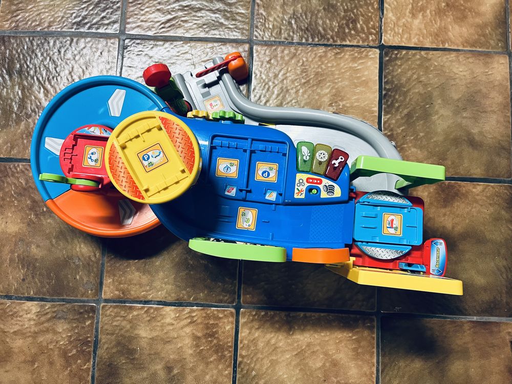 Garage pour enfants mais sans voiture. 15 Wittelsheim (68)