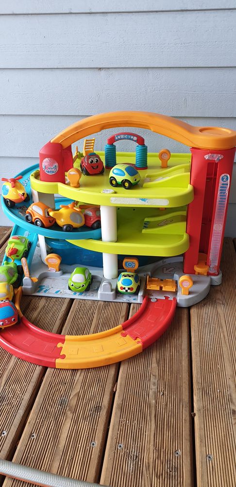 Garage Vroom Planet + 15 v�hicules 20 Torpes (25)