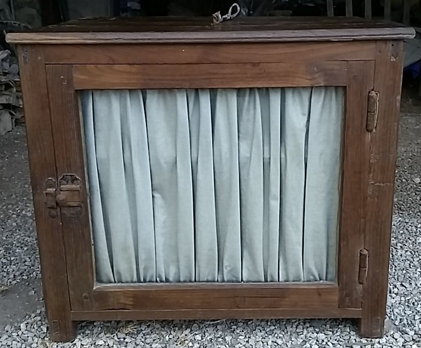 Garde manger ancien en bois de  ch�ne . 50 Pac� (35)