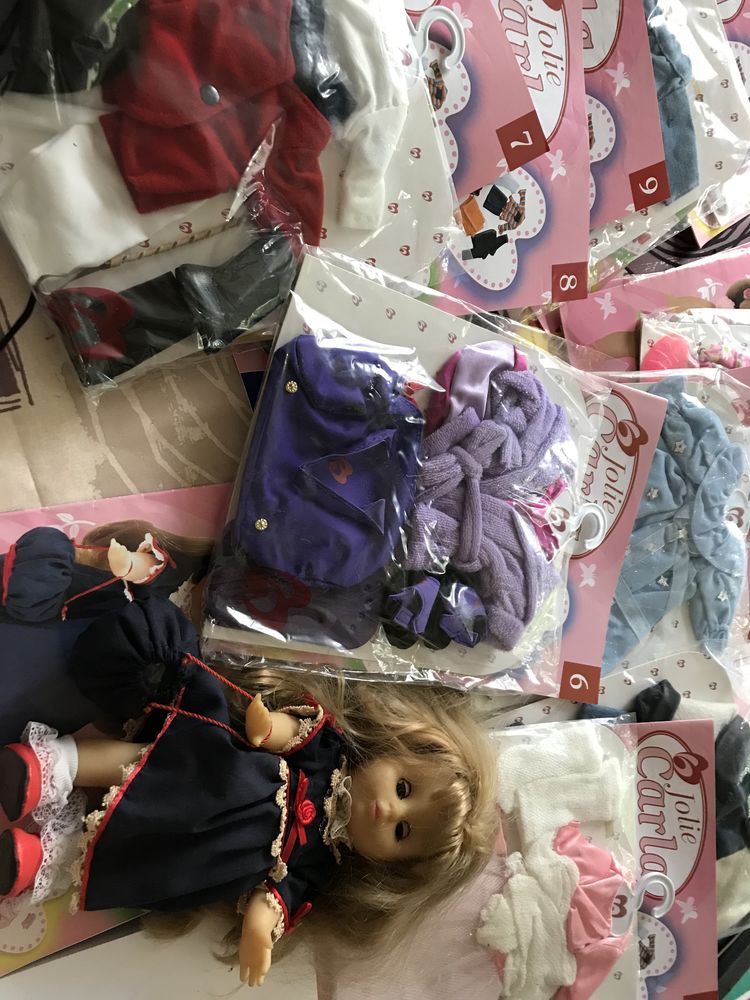 Garde-robe poup�e Jolie Carla 4 Vincennes (94)
