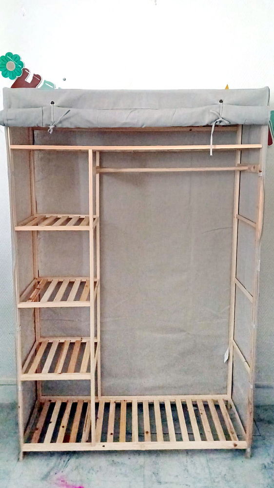 Garde robe en tissus et bois de pin 110x40x170cm 65 Tours (37)
