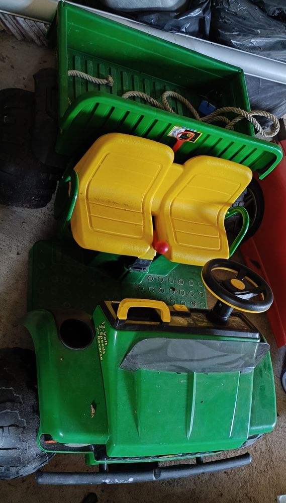 GATOR JOHN DEERE 270 Terminiers (28)